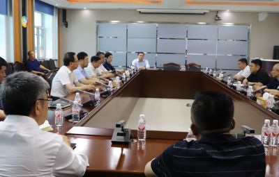 市委副書記、市長李兵蒞臨寶泰隆座談?wù){(diào)研